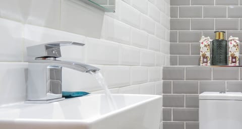 Business Townhome | Bathroom sink