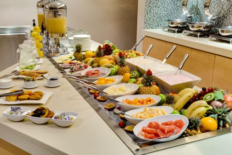 Daily buffet breakfast for a fee