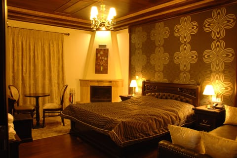 Triple Room | Premium bedding, down comforters, Select Comfort beds, minibar