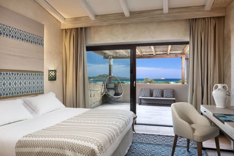 Maddalena Suite - Kids & Teens Free | Premium bedding, minibar, in-room safe, desk