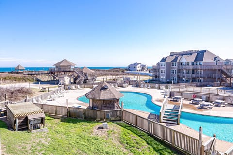 Dolphin View Community Pool