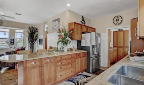 WE have EVERYTHING  you could imagine in our kitchen. GOURMET ENJOY