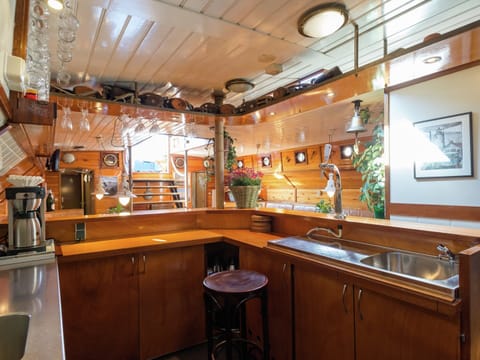 Mobile Home | Private kitchen