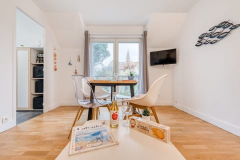 Apartment | Living room