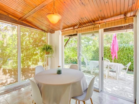 House | Dining