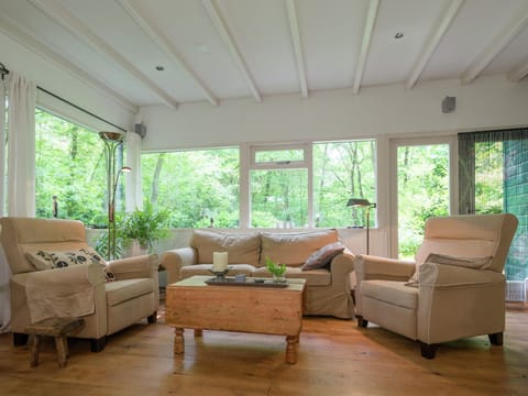 House | Living room