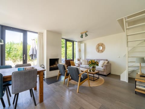 House | Living room