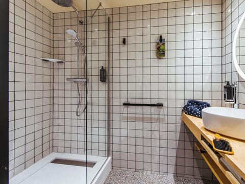 Standard Room, 1 Double Bed | Premium bedding, individually decorated, individually furnished