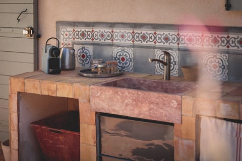 Comfort Double Room (Colline) | Private kitchen | Fridge, microwave, stovetop, espresso maker