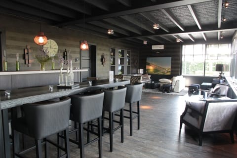 House | Dining