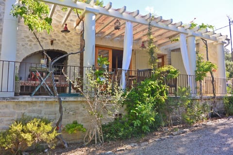 Villa | Exterior