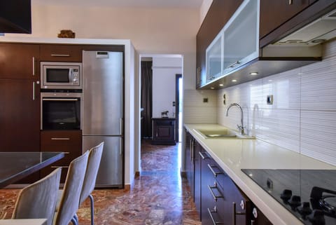 Private House with Sea View | Private kitchen | Fridge, stovetop, coffee/tea maker, electric kettle