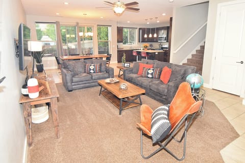 Spacious and Comfortable Family Area with LCD TV which is Netflix and Apple Tv Supported