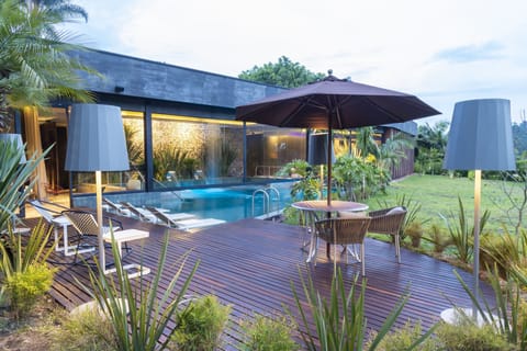 Couples treatment rooms, sauna, hot tub, Turkish bath, body treatments