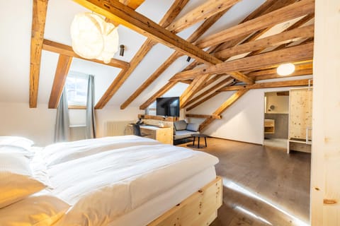 Palantschin Double Room Superior (Air conditioning) | Hypo-allergenic bedding, in-room safe, desk, blackout drapes