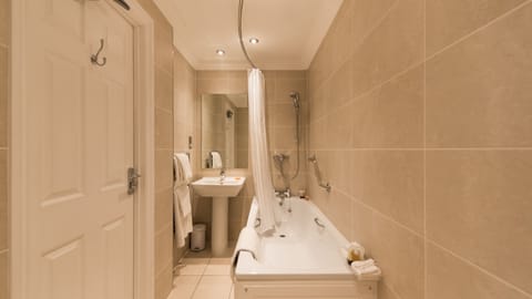 Free toiletries, towels