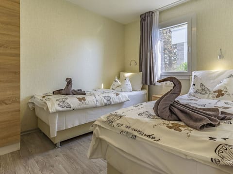 Furniture, Building, Comfort, Window, Wood, Textile, Interior Design, Bed Frame, Floor