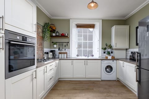 Kitchen - The Stirling Townhouse
