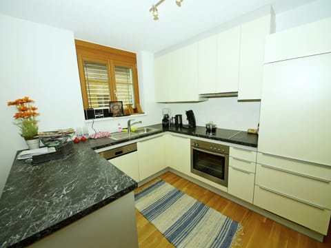 Chalet | Private kitchen | Highchair