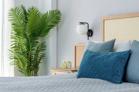 Minibar, in-room safe, desk, soundproofing