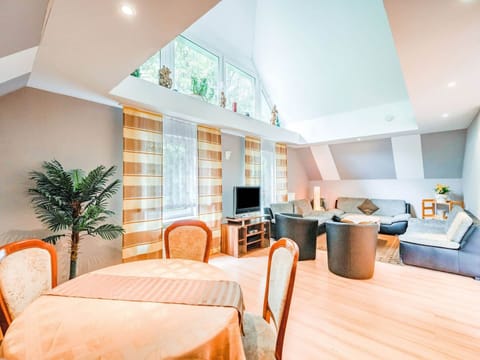 House | Dining