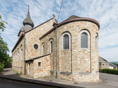 Cottage | Private kitchen | Highchair