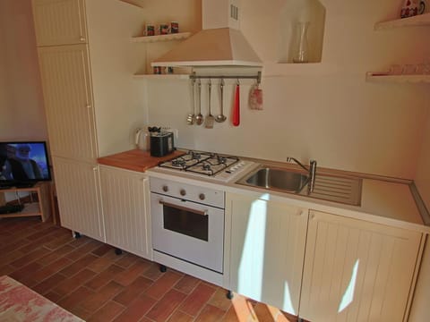 Cottage | Private kitchen | Highchair