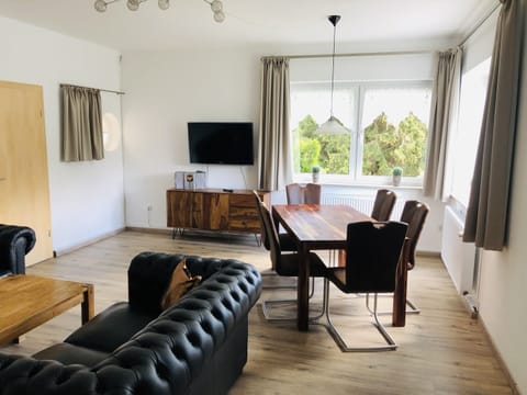 House | Dining