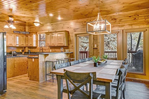 Brand new Kitchen table and chairs with beautiful chandelier