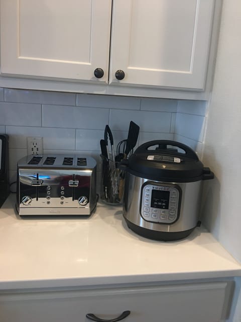Instant Pot & Krups toaster