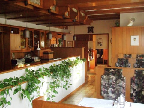 Apartment | Dining
