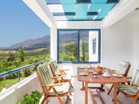 Villa | Dining