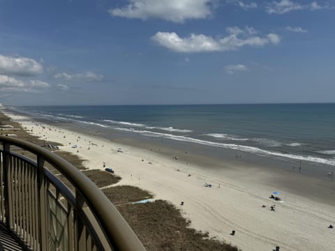 Beautiful Oceanfront Condo/ North Myrtle Beach