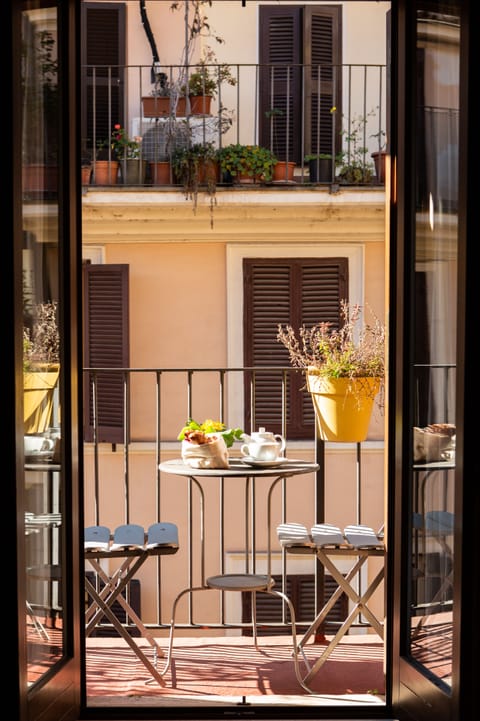 Economy Double Room | In-room dining