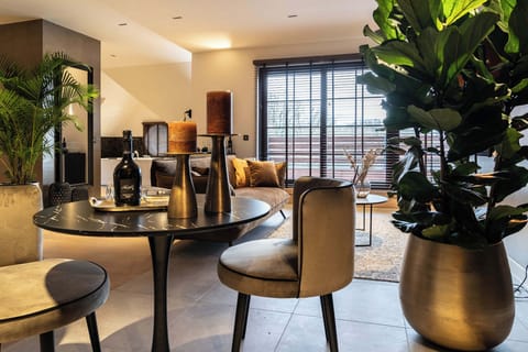 Luxury Double Room | Minibar, in-room safe, desk, laptop workspace