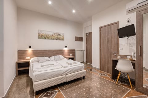 Superior Room, 1 Queen Bed, Non Smoking | Down comforters, desk, free WiFi, bed sheets