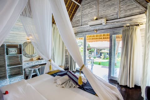 1 bedroom, pillowtop beds, in-room safe, desk