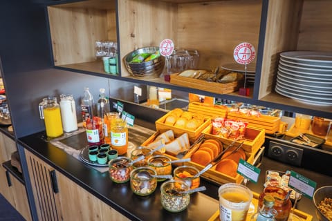Daily buffet breakfast for a fee