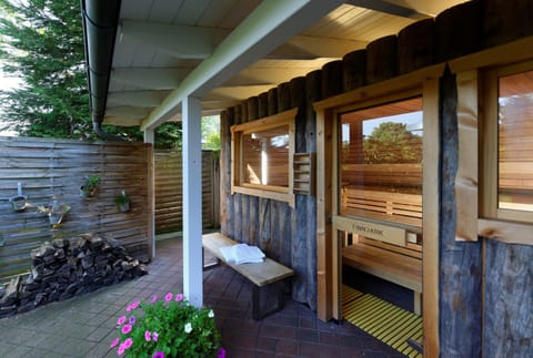Sauna, body treatments, body wraps, body scrubs, facials