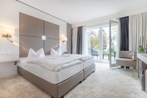1 bedroom, in-room safe, desk, blackout drapes