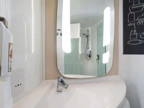 In-room safe, desk, free WiFi, bed sheets