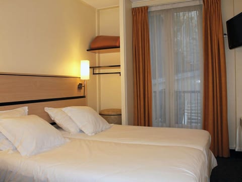 Classic Room | Desk, soundproofing, free WiFi, bed sheets