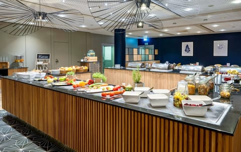 Daily buffet breakfast for a fee