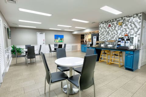 Free daily on-the-go breakfast