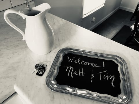 Welcoming recent Lakeside guests. 🖤