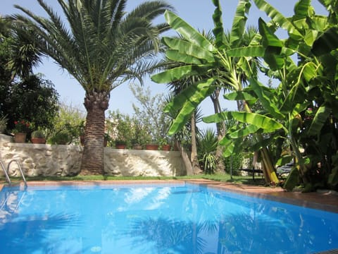 Villa | Pool | Indoor pool, outdoor pool