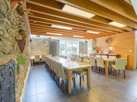 Cottage | Dining