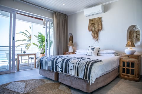 Standard Sea View | Egyptian cotton sheets, premium bedding, Select Comfort beds, minibar