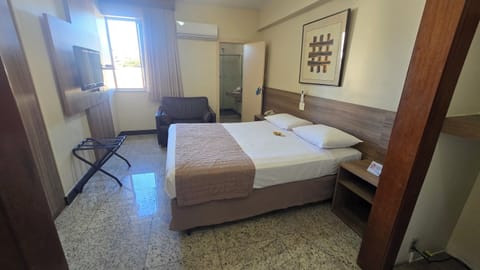 Standard Casal | Minibar, desk, WiFi (free), bed sheets
