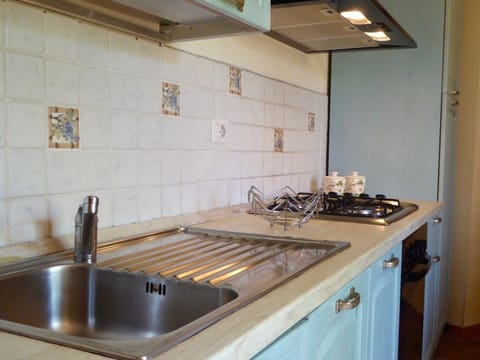 House | Private kitchen | Stovetop, highchair